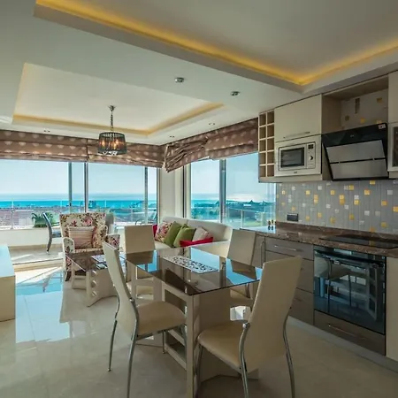 Pleasant Home With Shared Pools And Fantastic Sea View Near Beach In Alanya Lejlighed